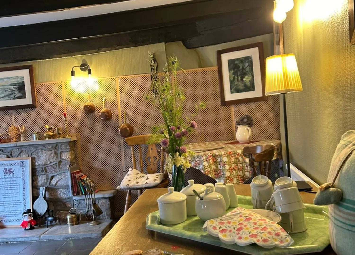 New Farm , For Large Groups Nr Barry And Beaches Porthkerry Holiday home